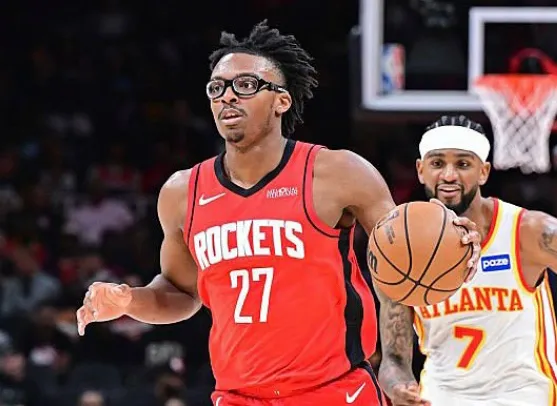 NG28-值得轮换位置?克劳福德出战15分钟,3中2得到5分1篮板2助攻